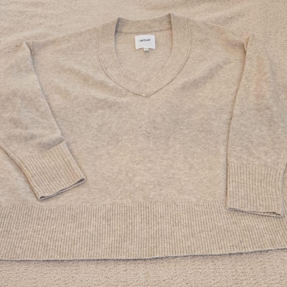 Aerie Soft Beige V-Neck Sweater